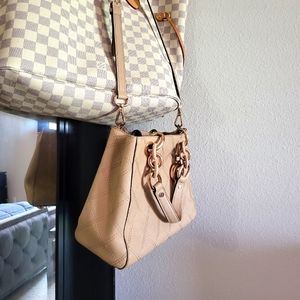 Beautiful Blush Michael Kors Purse